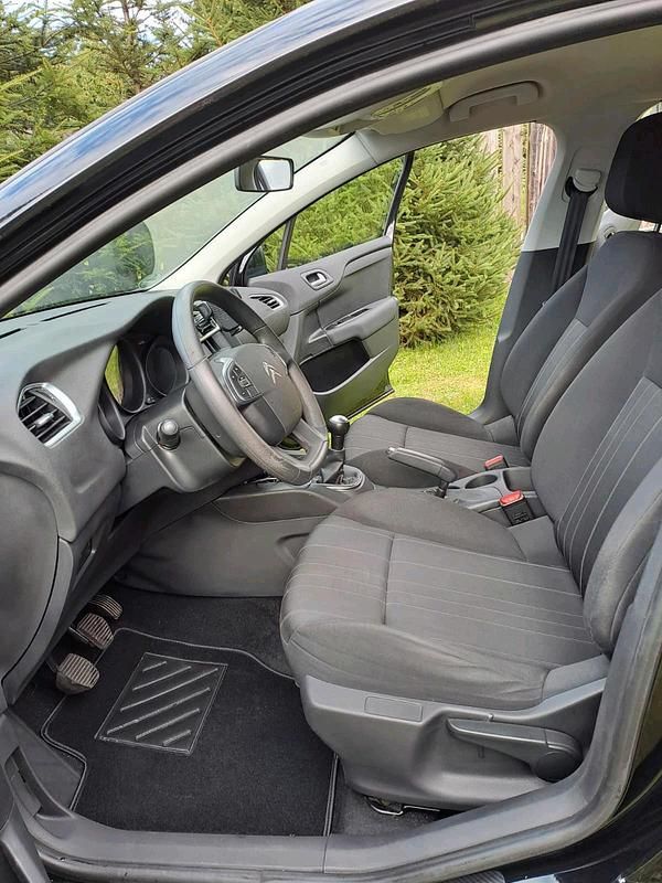 Gebraucht Citroën C4 95 PS (69 kW) 2013 Schwarz Limousine