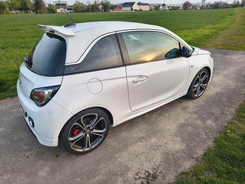Second-hand Opel Adam S 150 CP (110 kW) 2017 Alb Hatchback