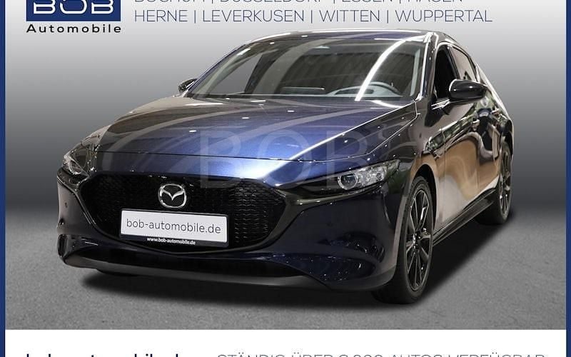 Deep crystal blue (blau) Gebraucht 2025 Mazda 3 Homura-Line Limousine | 24.888 € (Fairer Preis) - Bild 1/4