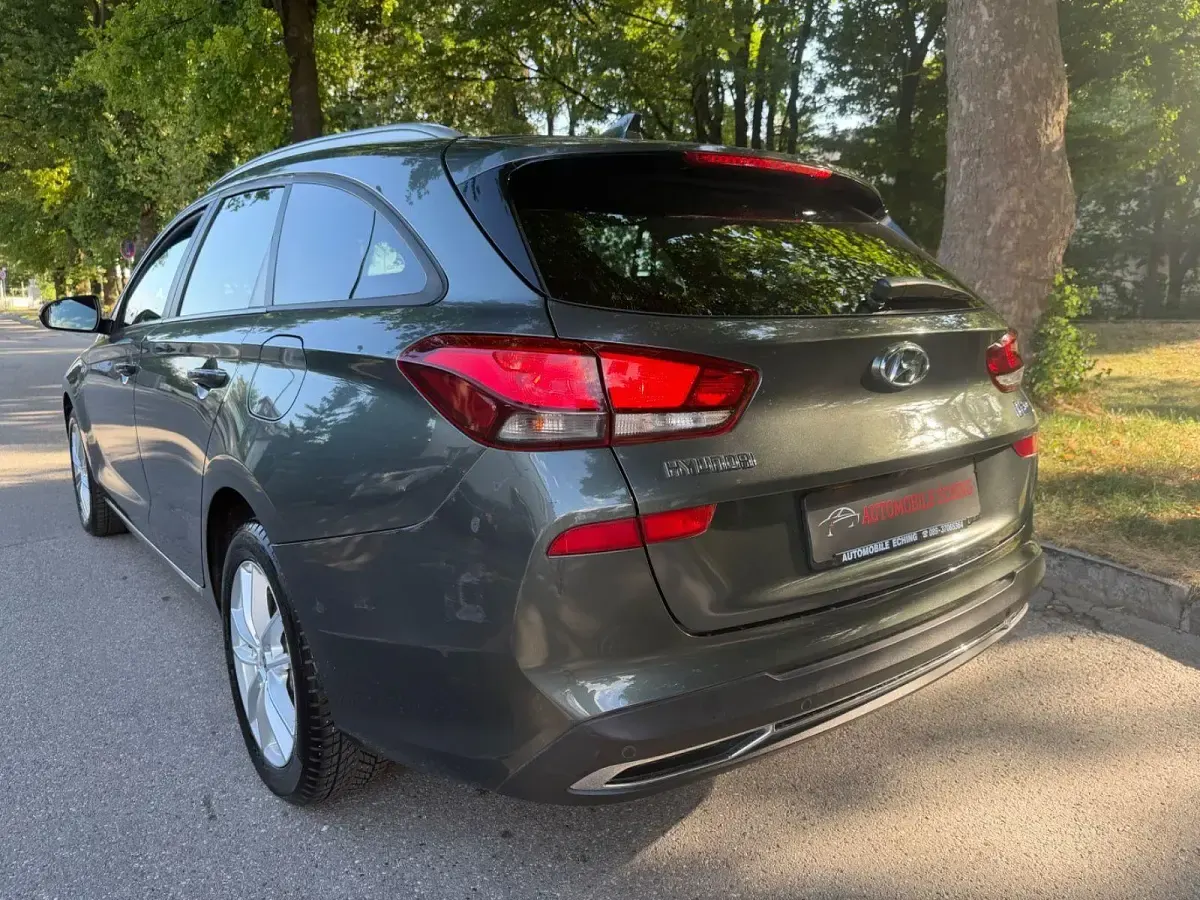 Gebraucht Hyundai i30 Edition 30 159 PS (116 kW) 2021 Grau Kombi