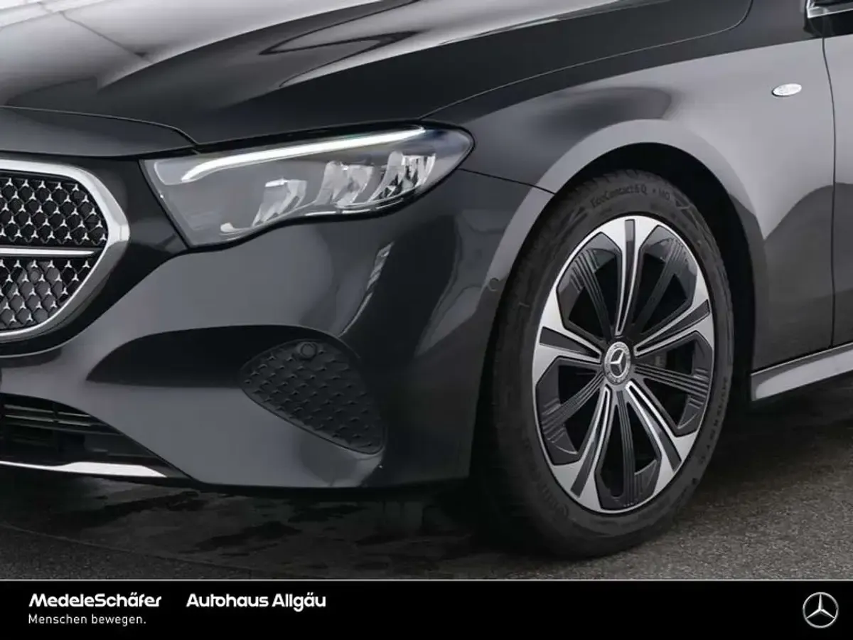 Gebraucht Mercedes E300 Avantgarde 313 PS (230 kW) 2025 Lack graphitgrau Kombi