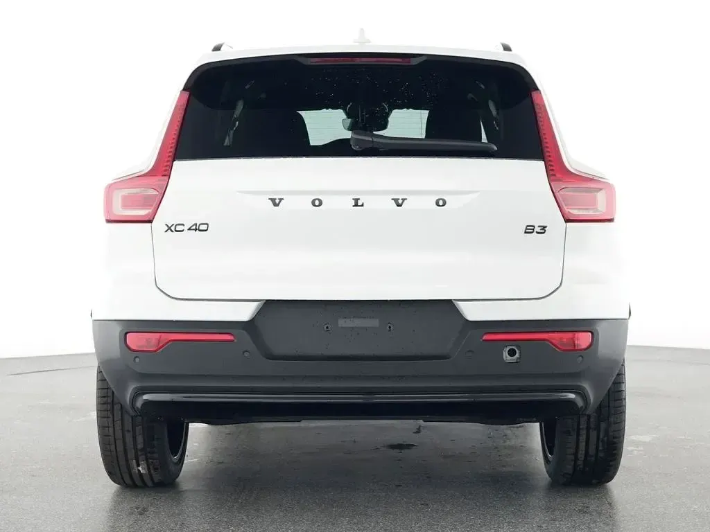 Gebraucht Volvo XC40 Plus 163 PS (119 kW) 2025 Weiss SUV