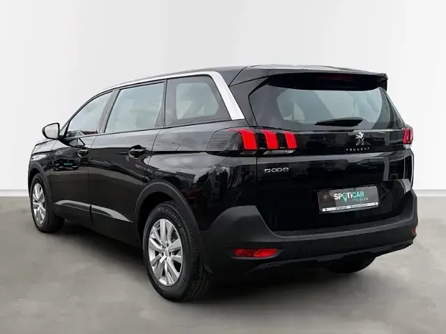 Gebraucht Peugeot 5008 Active 145 PS (106 kW) 2024 SUV