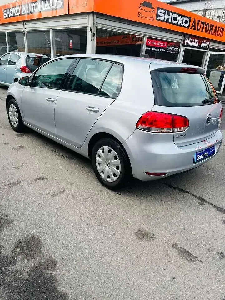 Gebraucht VW Golf VI Trendline 80 PS (58 kW) 2011 Silber Kleinwagen