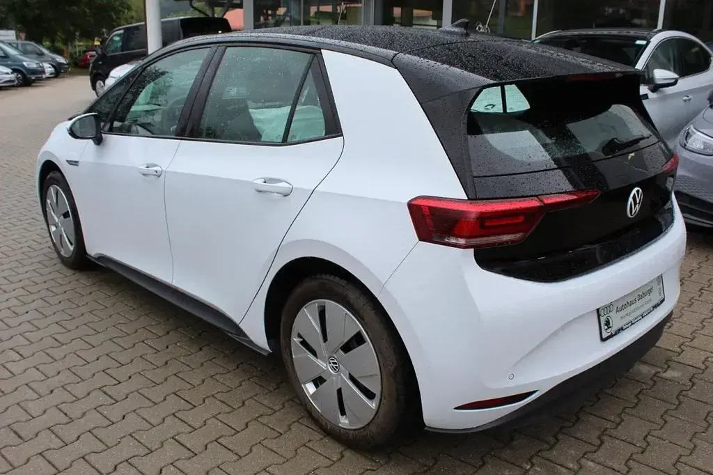 Gebraucht VW ID.3 Pro 106 kW (145 PS) 2022 Weiß Kleinwagen