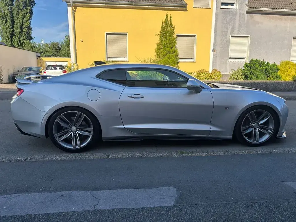 Gebraucht Chevrolet Camaro 453 PS (333 kW) 2016 Silber
