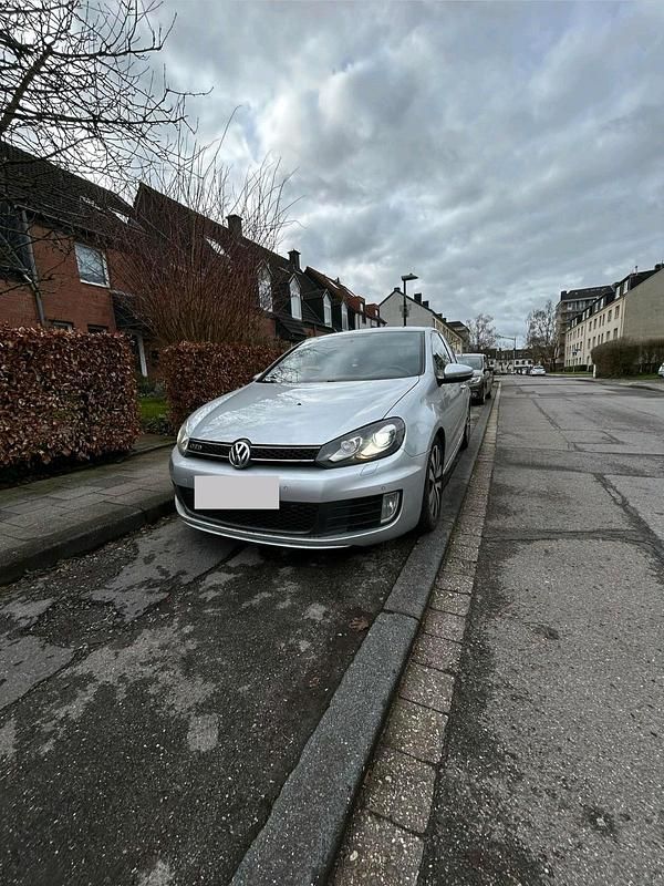 Gebraucht VW Golf GTD 170 PS (125 kW) 2010 Silber Coupé