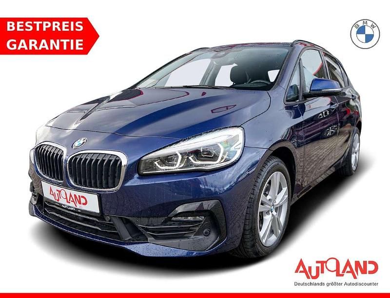 Mediterranblau metallic Gebraucht 2020 BMW 218 Advantage Van / Kleinbus | 21.490 € (Teuer) - Bild 1/4
