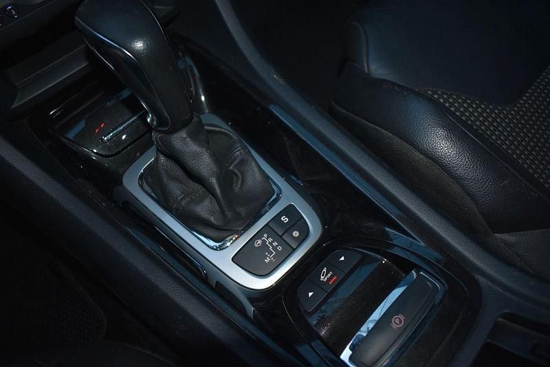 Gebraucht Citroën C5 163 PS (119 kW) 2013 Grau Limousine