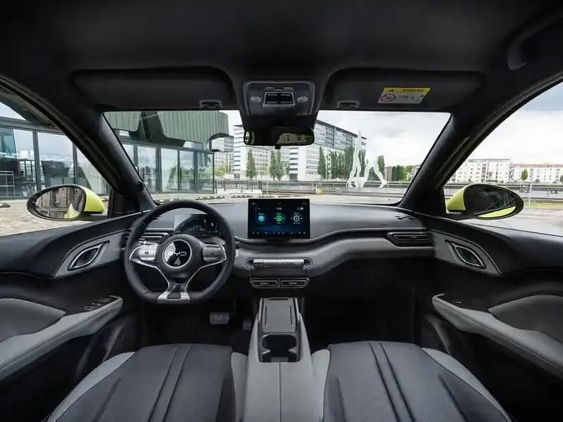 Neu BYD Dolphin Surf 114 kW (156 PS) 2026 Polar night black (schwarz) Kleinwagen