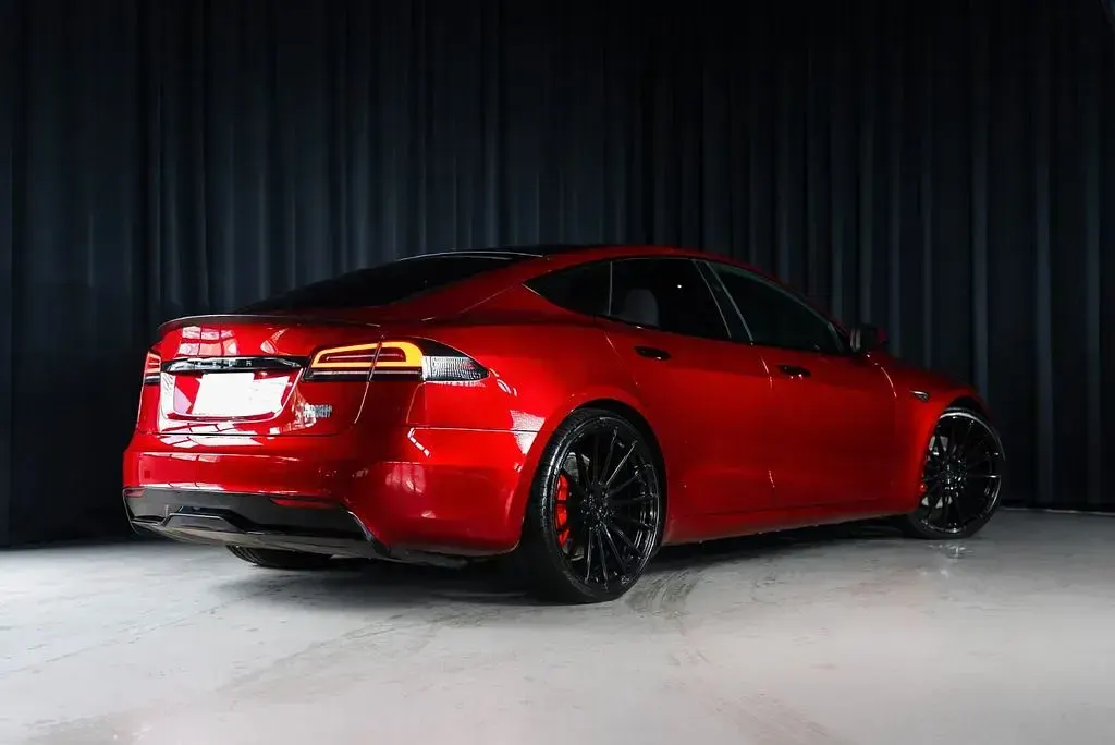 Gebraucht Tesla Model S Plaid 2023 Rot Kleinwagen