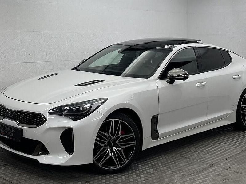 Snow white pearl Gebraucht 2022 Kia Stinger Limousine | 34.800 € (Fairer Preis) - Bild 1/4