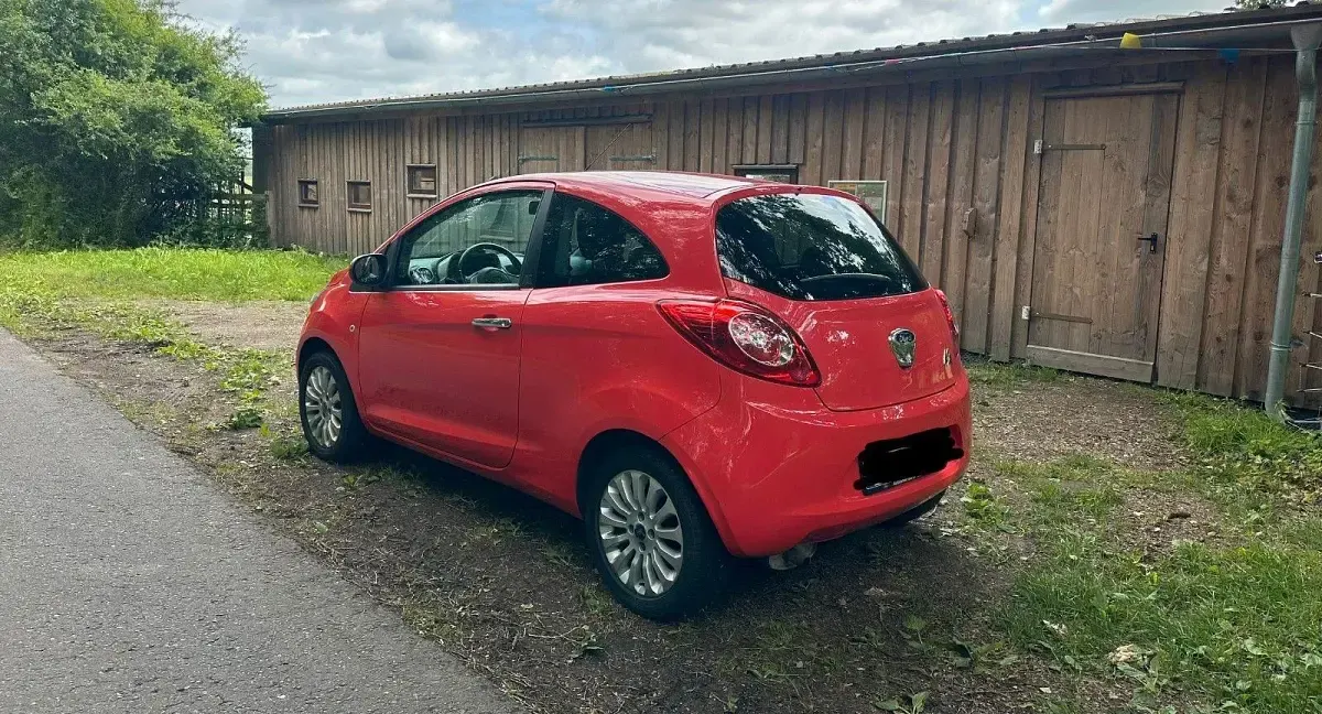 Gebraucht Ford Ka Trend 69 PS (50 kW) 2011 Rot Kleinwagen