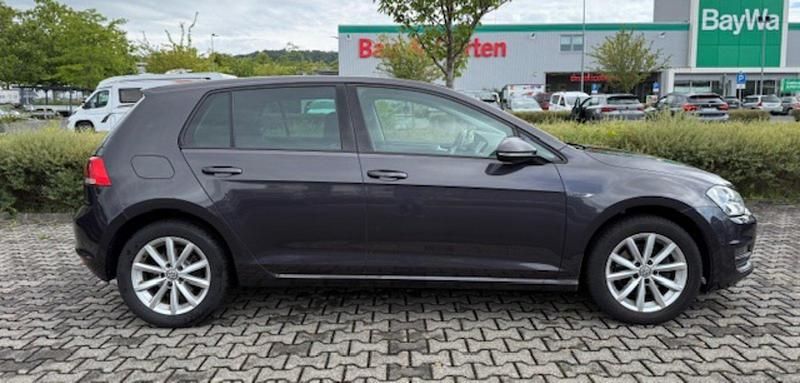 Gebraucht VW Golf VII LOUNGE 150 PS (110 kW) 2015 Grau Limousine