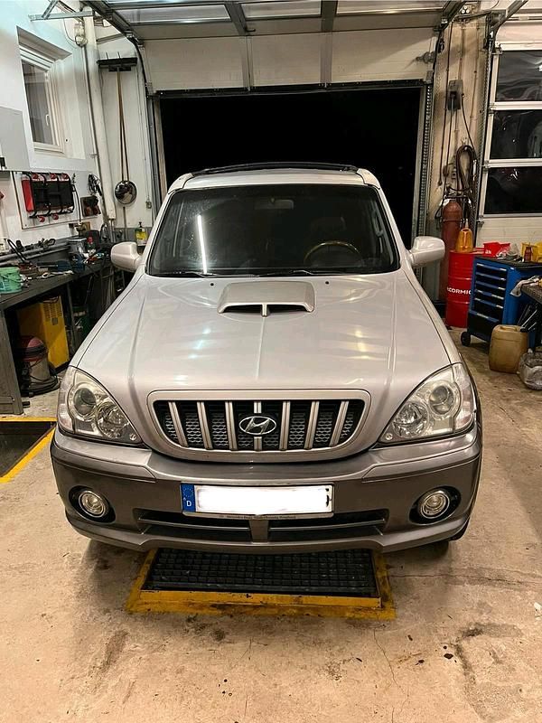 Silber Gebraucht 2006 Hyundai Terracan SUV | 4.000 € (Fairer Preis) - Bild 1/4