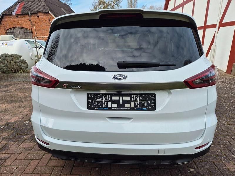 Usata Ford S-MAX Titanium 209 CV (153 kW) 2016 Bianco Monovolume