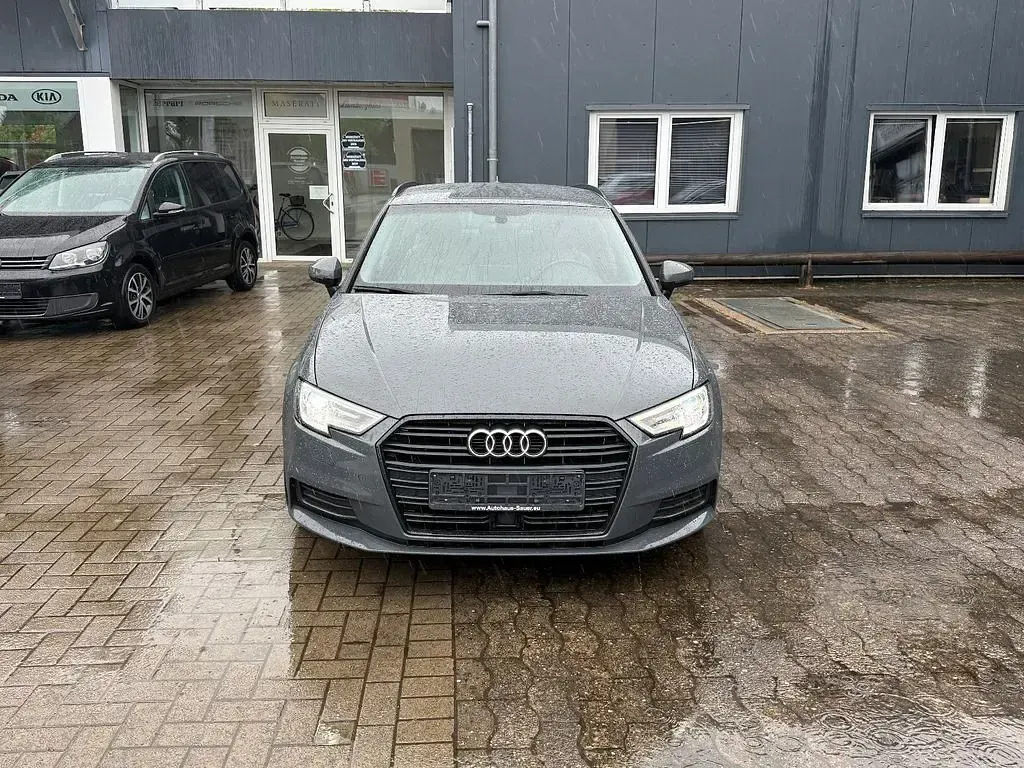 Używany Audi A3 Design 150 KM (110 kW) 2017 Szary Sedan/Limuzyna