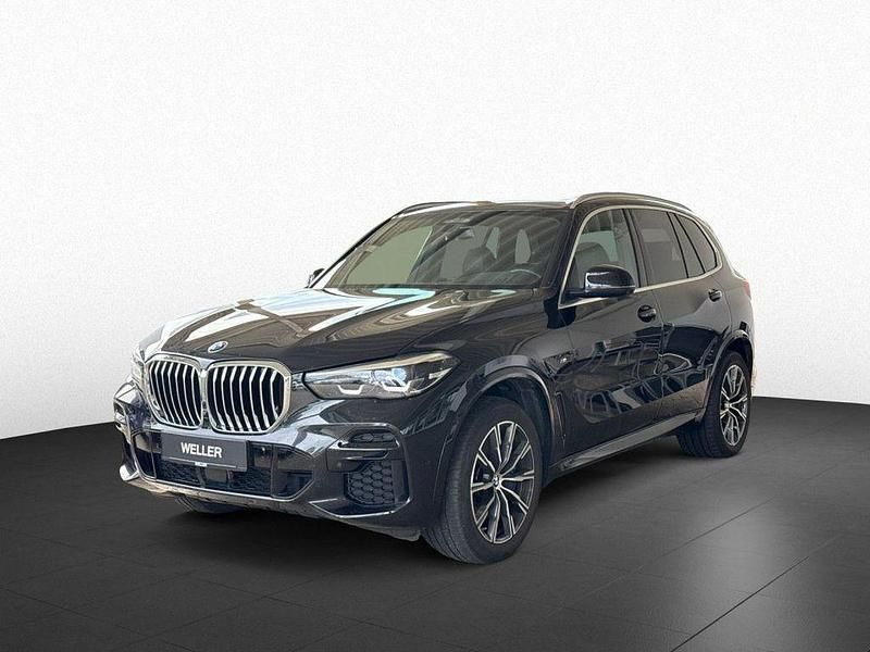 Gebraucht BMW X5 M Sport 340 PS (250 kW) 2023 Black sapphire (schwarz) SUV