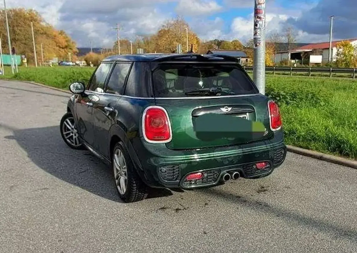 Gebraucht Mini Cooper SD 170 PS (125 kW) 2015 Grün Kleinwagen