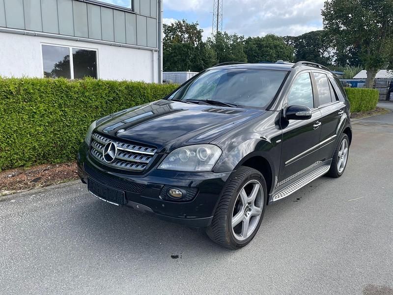 Schwarz Gebraucht 2008 Mercedes ML320 AMG SUV | 6.000 € (Superpreis) - Bild 1/4