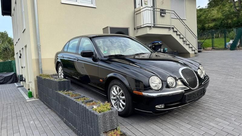 Schwarz Gebraucht 2001 Jaguar S-Type S Limousine | 2.890 € (Fairer Preis) - Bild 1/4