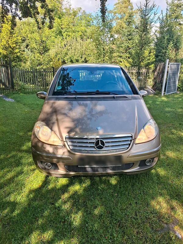 Braun Gebraucht 2005 Mercedes A200 Kleinwagen | 1.500 € (Guter Preis) - Bild 1/4