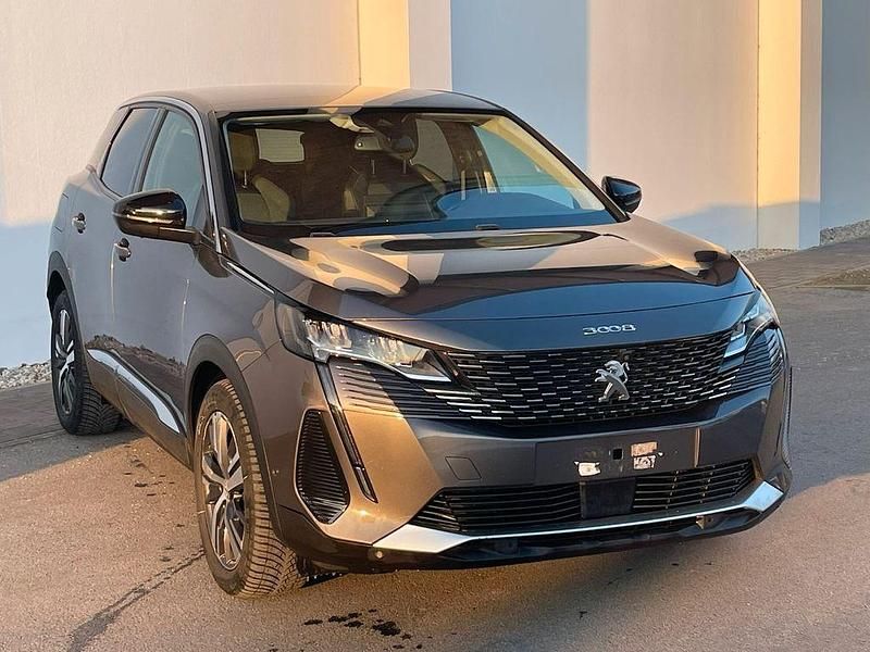 Grau Gebraucht 2022 Peugeot 3008 Allure SUV | 16.900 € (Superpreis) - Bild 1/4
