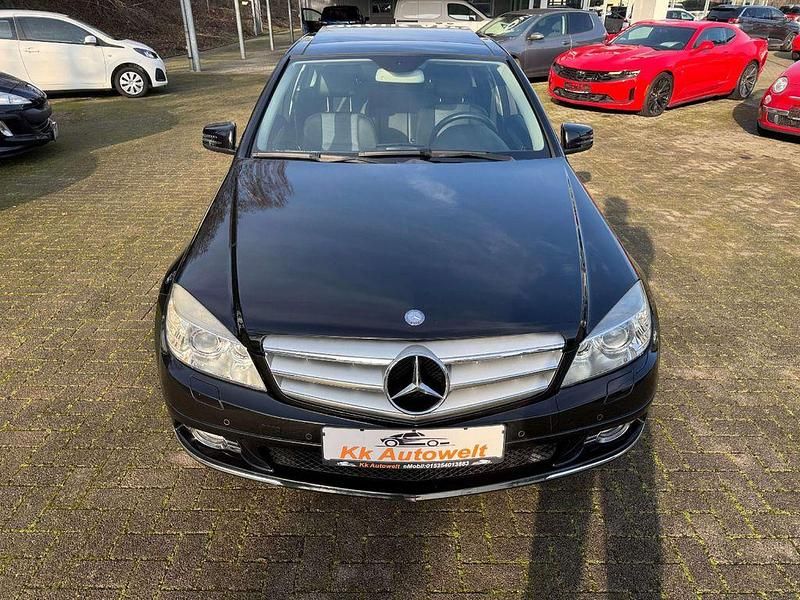 Gebraucht Mercedes C180 156 PS (114 kW) 2009 Obsidianschwarz  metalliclack Limousine