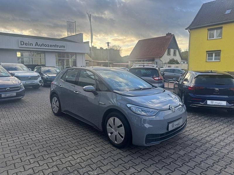 Gebraucht VW ID.3 Pure 110 kW (150 PS) 2021 Mondsteingrau Kleinwagen