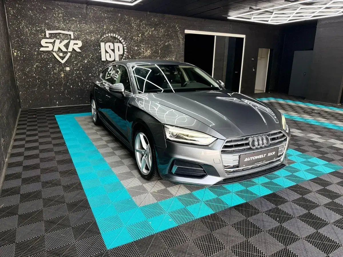 Gebraucht Audi A5 Sport 190 PS (139 kW) 2019 Grau Coupé