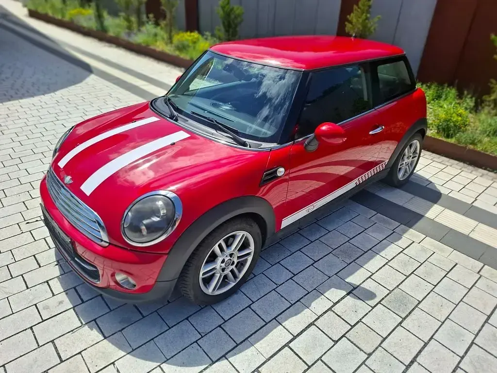 Gebraucht Mini Cooper 122 PS (89 kW) 2010 Rot Kleinwagen