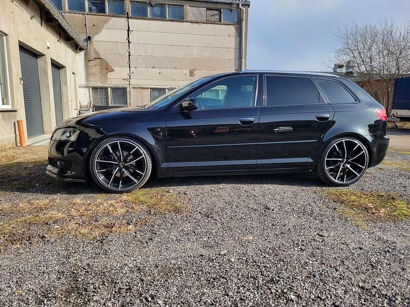 Gebraucht Audi A3 Attraction 125 PS (91 kW) 2011 Schwarz Kleinwagen