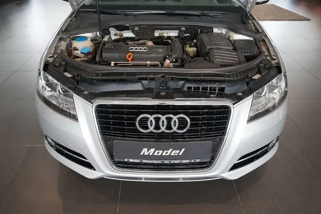 Gebraucht Audi A3 Ambition 125 PS (91 kW) 2011 Silber Kleinwagen