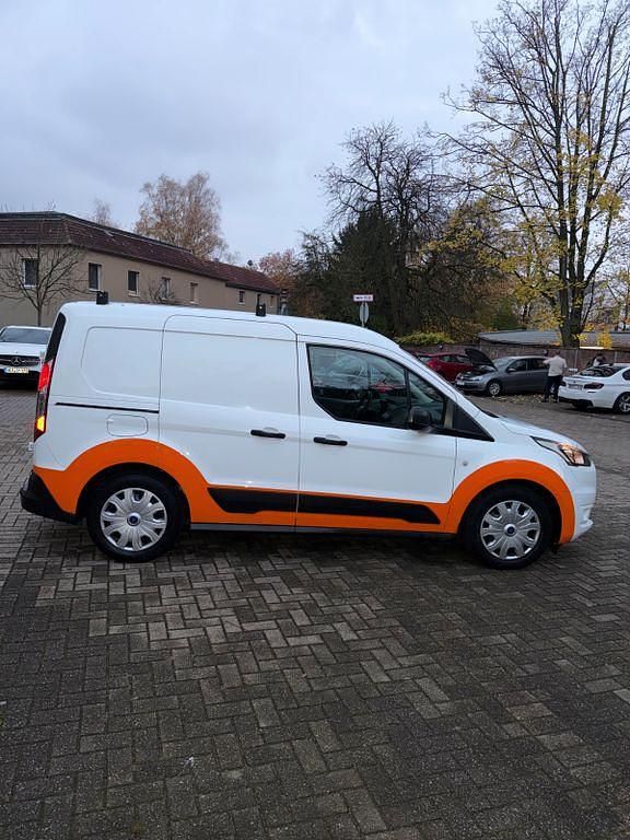 Gebraucht Ford Tourneo Connect Ambiente 73 PS (53 kW) 2020 Weiß Van / Kleinbus