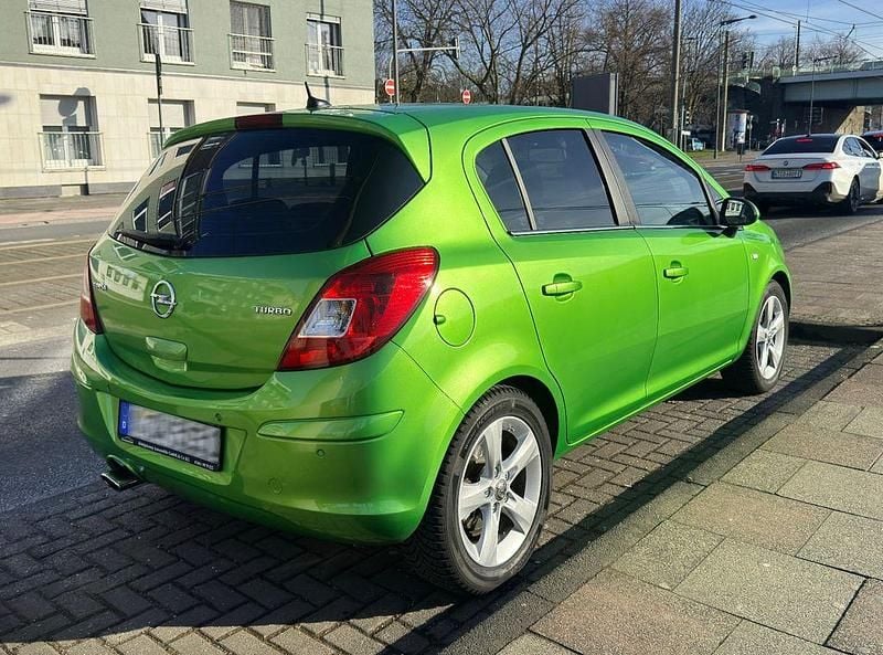 Gebraucht Opel Corsa Innovation 120 PS (88 kW) 2012 Grün Kleinwagen