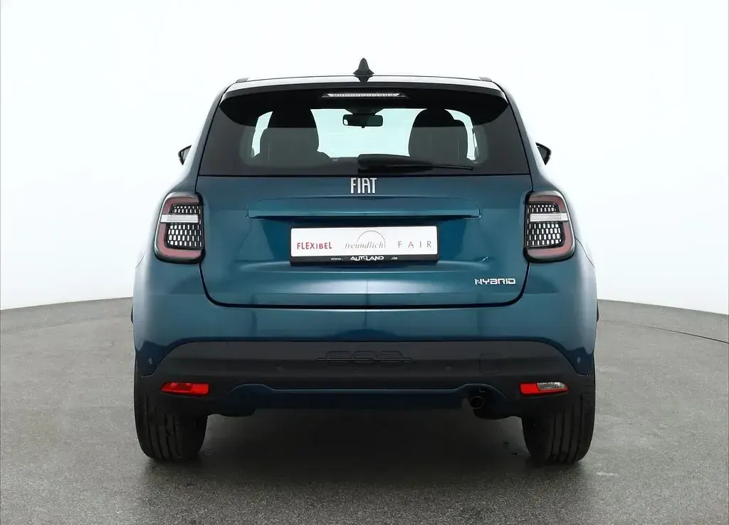 Neu Fiat 600 110 PS (80 kW) 2026 Grün SUV