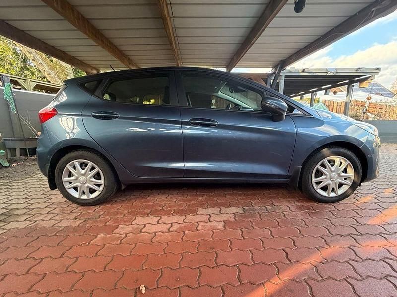 Gebraucht Ford Fiesta Cool & Connect 71 PS (52 kW) 2019 Blau Kleinwagen