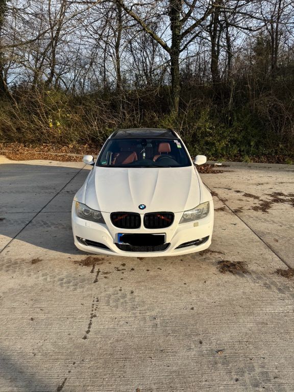 Weiß Gebraucht 2010 BMW 325 Shadowline Kombi | 8.000 € (Superpreis) - Bild 1/4