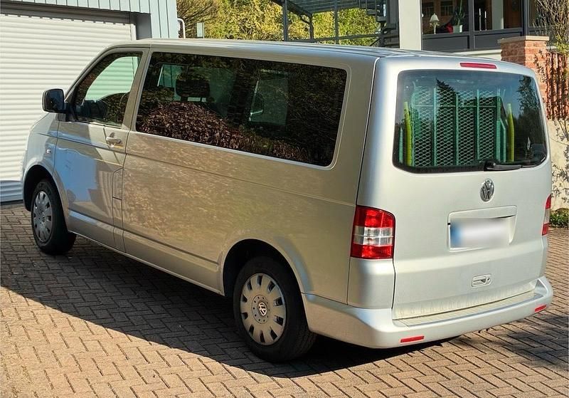 Gebraucht VW Caravelle 102 PS (75 kW) 2008 Silber Van