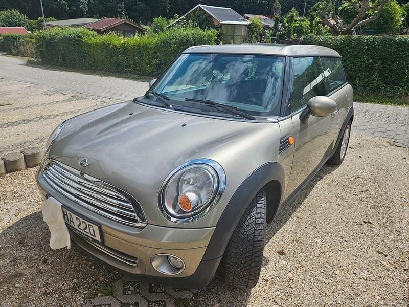 Gold Gebraucht 2010 Mini Cooper Clubman Kombi | 4.950 € (Fairer Preis) - Bild 1/4