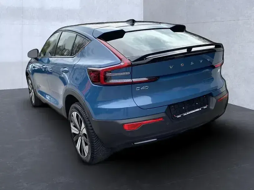 Gebraucht Volvo C40 Plus 169 kW (231 PS) 2023 Fjord blue / (metallic) SUV