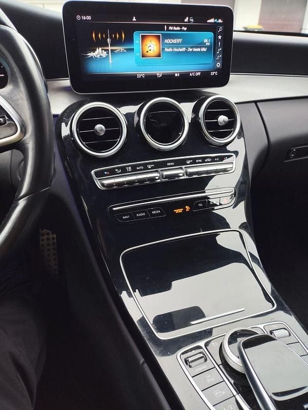 Gebraucht Mercedes C220 194 PS (142 kW) 2019 Schwarz Kombi
