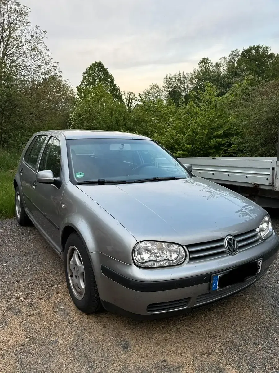 Gebraucht VW Golf IV 75 PS (55 kW) 2003 Silber Limousine