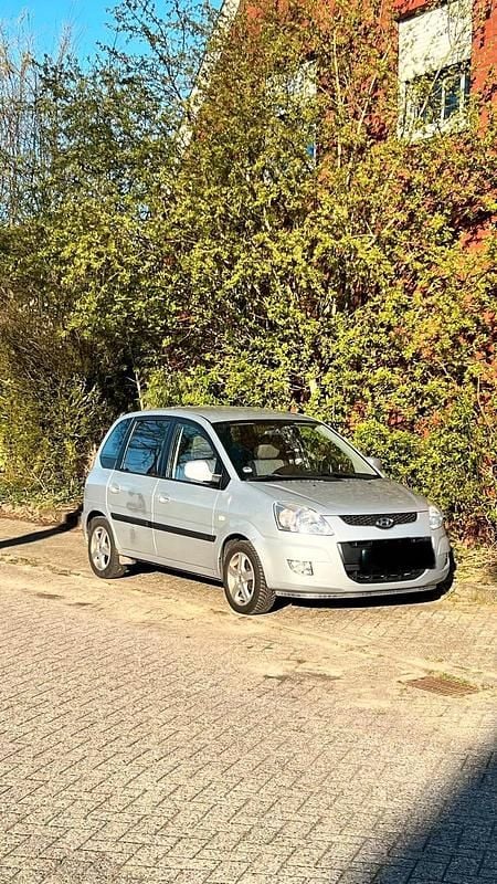 Gebraucht Hyundai Matrix 102 PS (75 kW) 2009 Grau Van / Kleinbus