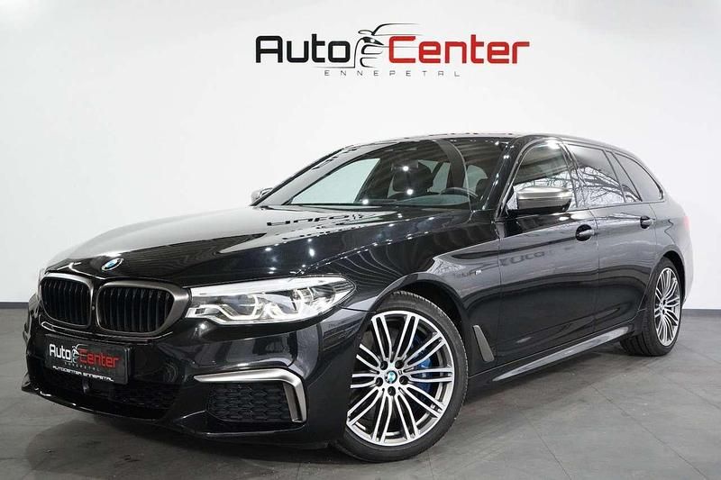 Gebraucht BMW 550 400 PS (294 kW) 2019 Black sapphire metallic (475) Kombi