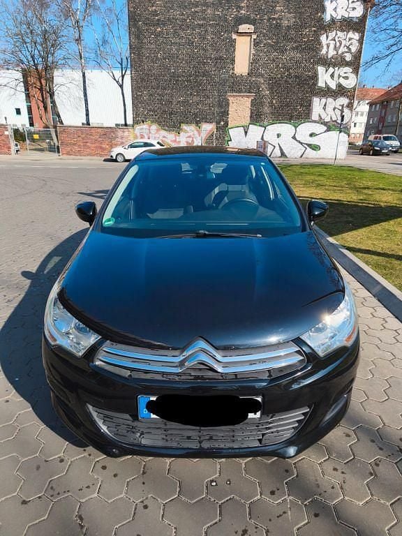 Gebraucht Citroën C4 SELECTION 120 PS (88 kW) 2014 Schwarz Limousine