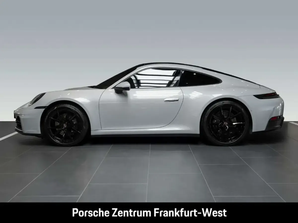 Gebraucht Porsche 911 Carrera 394 PS (289 kW) 2025 Grau Coupé