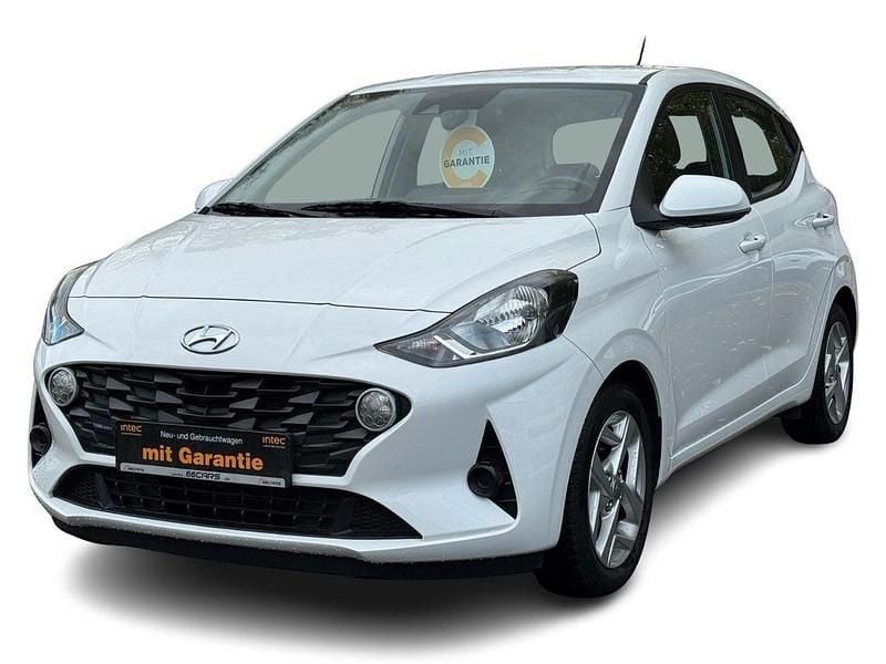 Weiß Gebraucht 2023 Hyundai i10 Trend Kleinwagen | 17.480 € (Fairer Preis) - Bild 1/4