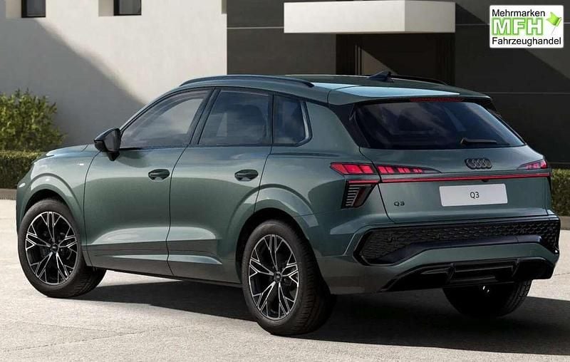 Neu Audi Q3 150 PS (110 kW) 2026 Salbeigrün metallic SUV