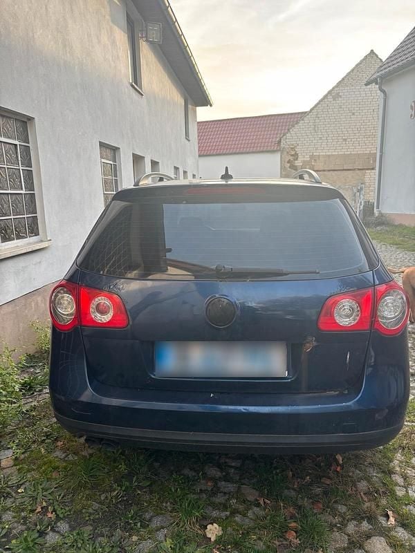 Gebraucht VW Passat 150 PS (110 kW) 2008 Blau Kombi